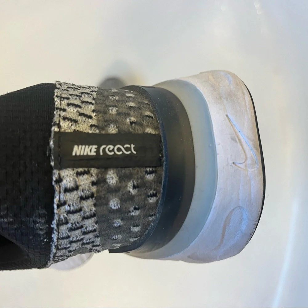 Nike React Shoes - Picture 6 of 6